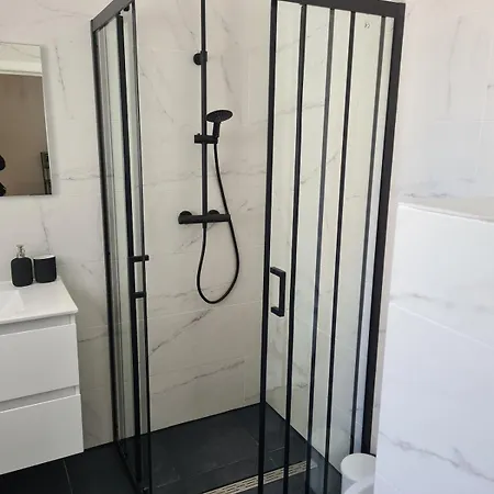 Lovely & Modern In The Heart Of Apartamento Amberes
